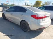 ✅ 2015 Kia Forte LX • VIN: KNAFK4A60F5275729 • Lot: 43709990. Wystawiony na IAAI z przebiegiem 147 640 mil. Bezpłatny archiwum sprzedaży aukcyjnych z USA i szczegółowy raport historii pojazdu na DreamBid. Zdjęcie 3.