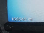 ✅ 2015 Ford Explorer XLT • VIN: 1FM5K8D81FGA13379 • Lot: 42275630. Wystawiony na IAAI z przebiegiem 169 545 mil. Bezpłatny archiwum sprzedaży aukcyjnych z USA i szczegółowy raport historii pojazdu na DreamBid. Zdjęcie 15.