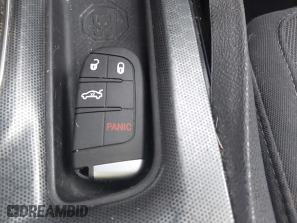 ✅ 2015 Dodge Charger SXT • VIN: 2C3CDXHG5FH852204 • Lot: 43640564. Listed on IAAI with 175,431 mi. Free auction sales archive from the USA and detailed vehicle history report at DreamBid. Image 11.