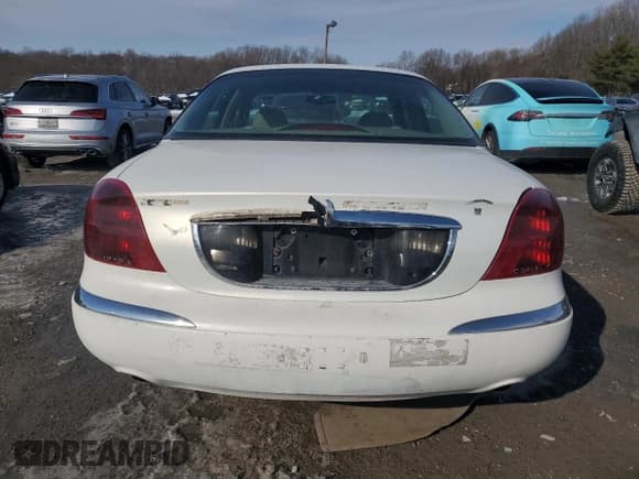 ✅ 2002 Lincoln Continental • VIN: 1LNHM97V42Y620508 • Лот: 42642755. Опубликован ранее на Copart с пробегом Не указан. Бесплатный доступ к архиву аукционных продаж из США и подробный отчёт об истории автомобиля на DreamBid. Изображение 6.