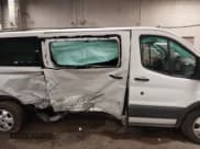 ✅ 2017 Ford Transit XL • VIN: 1FBZX2YM7HKA63901 • Lot: 42086462. Wystawiony na IAAI z przebiegiem 143 989 mil. Bezpłatny archiwum sprzedaży aukcyjnych z USA i szczegółowy raport historii pojazdu na DreamBid. Zdjęcie 13.