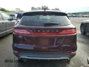 ✅ 2017 Lincoln MKC Reserve • VIN: 5LMCJ3D97HUL32258 • Lot: 70592315. Wystawiony na Copart z przebiegiem 93 447 mil. Bezpłatny archiwum sprzedaży aukcyjnych z USA i szczegółowy raport historii pojazdu na DreamBid. Zdjęcie 6.