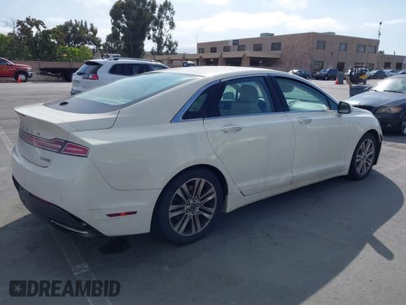 ✅ 2013 Lincoln MKZ • VIN: 3LN6L2J92DR801928 • Лот: 42518246. Опубликован ранее на IAAI с пробегом 173 157 миль. Бесплатный доступ к архиву аукционных продаж из США и подробный отчёт об истории автомобиля на DreamBid. Изображение 4.