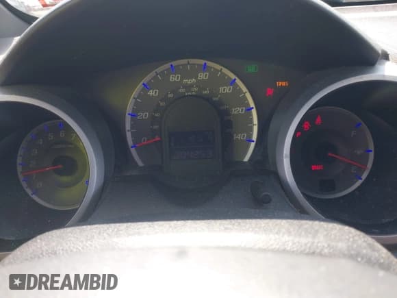 ✅ 2010 Honda Fit Sport • VIN: JHMGE8H44AC001821 • Lot: 42168441. Listed on IAAI with 204,253 mi. Free auction sales archive from the USA and detailed vehicle history report at DreamBid. Image 7.