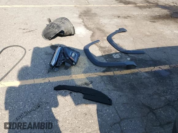 ✅ 2025 Chevrolet Equinox FWD LT • VIN: 3GNAXHEG2SL114518 • Лот: 80288275. Опубликован ранее на Copart с пробегом 7 942 миль. Бесплатный доступ к архиву аукционных продаж из США и подробный отчёт об истории автомобиля на DreamBid. Изображение 13.