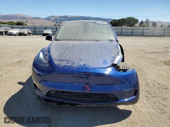 ✅ 2024 Tesla Model Y • VIN: 7SAYGDED2RF105318 • Lot: 68761365. Wystawiony na Copart z przebiegiem 11 646 mil. Bezpłatny archiwum sprzedaży aukcyjnych z USA i szczegółowy raport historii pojazdu na DreamBid. Zdjęcie 5.