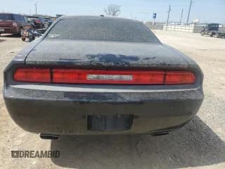 ✅ 2011 Dodge Challenger • VIN: 2B3CJ4DG5BH542820 • Lot: 49495645. Wystawiony na Copart z przebiegiem 222 720 mil. Bezpłatny archiwum sprzedaży aukcyjnych z USA i szczegółowy raport historii pojazdu na DreamBid. Zdjęcie 6.