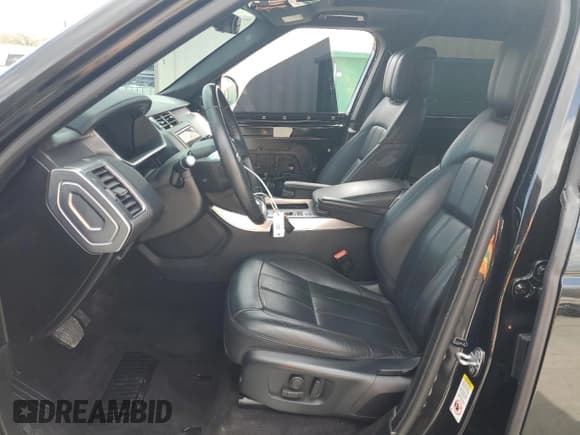 ✅ 2019 Land Rover Range Rover Sport HSE • VIN: SALWR2RU6KA868060 • Lot: 45221565. Listed on Copart with 58,897 mi. Free auction sales archive from the USA and detailed vehicle history report at DreamBid. Image 7.