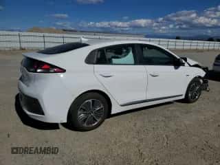 2020 Hyundai Ioniq SE с VIN KMHC65LD0LU223140, выставлен на аукционе Copart как лот 76121704 с пробегом 80 570 миль миль и Списание • Salvage title. История ставок и продаж доступна на DreamBid. Изображение 3.
