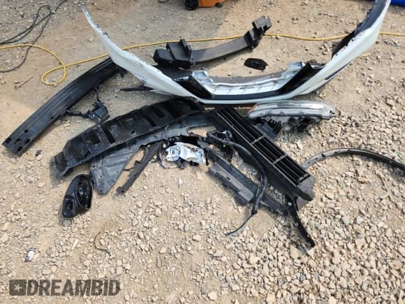 ✅ 2019 Nissan Rogue S • VIN: 5N1AT2MT4KC801989 • Lot: 71896855. Listed on Copart with 121,059 mi. Free auction sales archive from the USA and detailed vehicle history report at DreamBid. Image 13.