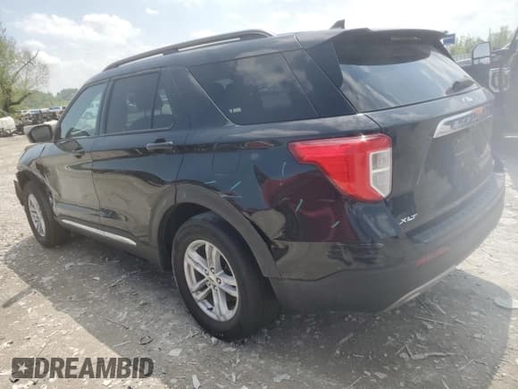 ✅ 2022 Ford Explorer XLT • VIN: 1FMSK8DH6NGA80965 • Lot: 54668565. Wystawiony na Copart z przebiegiem 70 114 mil. Bezpłatny archiwum sprzedaży aukcyjnych z USA i szczegółowy raport historii pojazdu na DreamBid. Zdjęcie 2.