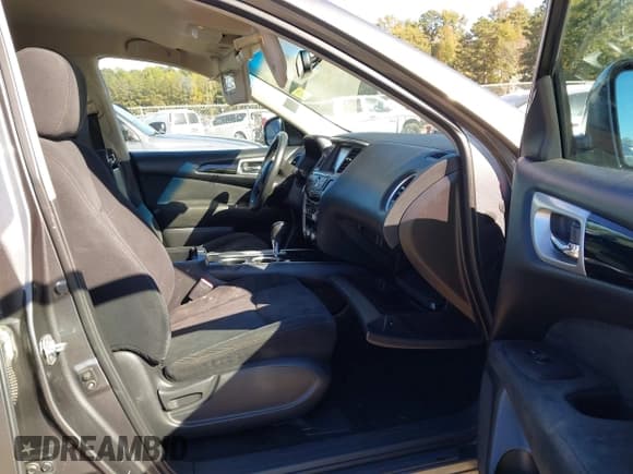 ✅ 2015 Nissan Pathfinder SV • VIN: 5N1AR2MNXFC686899 • Lot: 43516693. Wystawiony na IAAI z przebiegiem 172 363 mil. Bezpłatny archiwum sprzedaży aukcyjnych z USA i szczegółowy raport historii pojazdu na DreamBid. Zdjęcie 5.