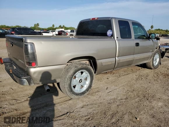 ✅ 2002 Chevrolet Silverado 1500 LS • VIN: 2GCEC19V321309745 • Лот: 76613754. Опубликован ранее на Copart с пробегом 132 051 миль. Бесплатный доступ к архиву аукционных продаж из США и подробный отчёт об истории автомобиля на DreamBid. Изображение 3.