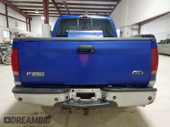 ✅ 2003 Ford F-250 XL • VIN: 1FTNW21F03EA85044 • Lot: 55703335. Listed on Copart with 273,137 mi. Free auction sales archive from the USA and detailed vehicle history report at DreamBid. Image 6.