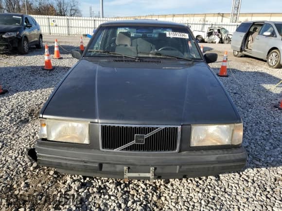 ✅ 1995 Volvo 900 • VIN: YV1JS8316S3193042 • Lot: 81591334. Wystawiony na Copart z przebiegiem 142 347 mil. Bezpłatny archiwum sprzedaży aukcyjnych z USA i szczegółowy raport historii pojazdu na DreamBid. Zdjęcie 5.