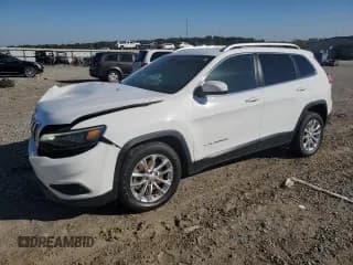 ✅ 2019 Jeep Cherokee Latitude • VIN: 1C4PJLCB4KD247513 • Lot: 86837175. Wystawiony na Copart z przebiegiem 84 082 mil. Bezpłatny archiwum sprzedaży aukcyjnych z USA i szczegółowy raport historii pojazdu na DreamBid. Zdjęcie 1.