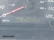 ✅ 2005 Toyota Tundra Limited • VIN: 5TBDT48165S495976 • Лот: 43171382. Опубликован ранее на IAAI с пробегом 240 032 миль. Бесплатный доступ к архиву аукционных продаж из США и подробный отчёт об истории автомобиля на DreamBid. Изображение 15.