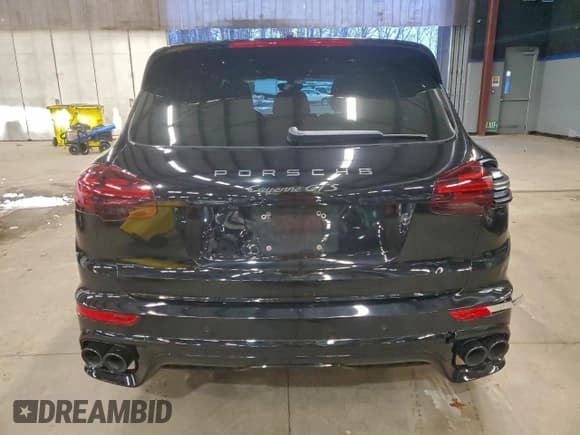 ✅ 2016 Porsche Cayenne GTS • VIN: WP1AD2A20GLA76040 • Лот: 94753685. Опубликован ранее на Copart с пробегом 75 632 миль. Бесплатный доступ к архиву аукционных продаж из США и подробный отчёт об истории автомобиля на DreamBid. Изображение 6.