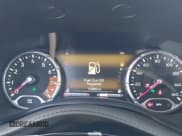 ✅ 2023 Jeep Renegade Trailhawk • VIN: ZACNJDC15PPP44726 • Lot: 43268430. Wystawiony na IAAI z przebiegiem 13 366 mil. Bezpłatny archiwum sprzedaży aukcyjnych z USA i szczegółowy raport historii pojazdu na DreamBid. Zdjęcie 7.