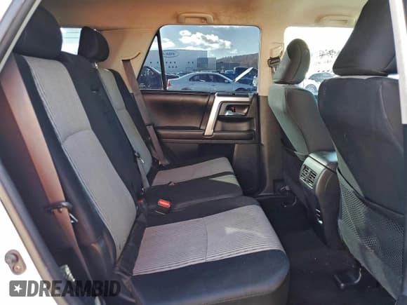 ✅ 2015 Toyota 4Runner SR5 • VIN: JTEZU5JR0F5106686 • Lot: 93908445. Wystawiony na Copart z przebiegiem 157 485 mil. Bezpłatny archiwum sprzedaży aukcyjnych z USA i szczegółowy raport historii pojazdu na DreamBid. Zdjęcie 11.