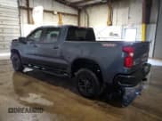 ✅ 2021 Chevrolet Silverado 1500 LT Trail Boss • VIN: 1GCPYFED6MZ250110 • Lot: 70799834. Wystawiony na Copart z przebiegiem 30 200 mil. Bezpłatny archiwum sprzedaży aukcyjnych z USA i szczegółowy raport historii pojazdu na DreamBid. Zdjęcie 2.