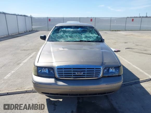 ✅ 2010 Ford Police Interceptor • VIN: 2FABP7BV1AX145319 • Лот: 41828204. Опубликован ранее на IAAI с пробегом Не указан. Бесплатный доступ к архиву аукционных продаж из США и подробный отчёт об истории автомобиля на DreamBid. Изображение 12.