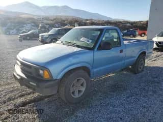 1997 Chevrolet S-10 с VIN 1GCDT14X7V8157281, выставлен на аукционе Copart как лот 85595564 с пробегом 179 506 миль миль и Списание • Salvage title. История ставок и продаж доступна на DreamBid. Изображение 1.