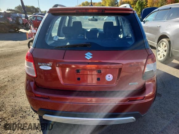 ✅ 2009 Suzuki SX4 Touring AWD • VIN: JS2YB417795101512 • Lot: 87224405. Wystawiony na Copart z przebiegiem 144 763 mil. Bezpłatny archiwum sprzedaży aukcyjnych z USA i szczegółowy raport historii pojazdu na DreamBid. Zdjęcie 6.