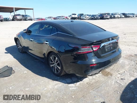 ✅ 2019 Nissan Maxima Platinum • VIN: 1N4AA6AV0KC365901 • Лот: 41473793. Опубликован ранее на IAAI с пробегом 137 772 миль. Бесплатный доступ к архиву аукционных продаж из США и подробный отчёт об истории автомобиля на DreamBid. Изображение 3.