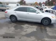 ✅ 2007 Toyota Camry XLE • VIN: 4T1BE46KX7U174294 • Lot: 43830715. Wystawiony na IAAI z przebiegiem 335 628 mil. Bezpłatny archiwum sprzedaży aukcyjnych z USA i szczegółowy raport historii pojazdu na DreamBid. Zdjęcie 6.