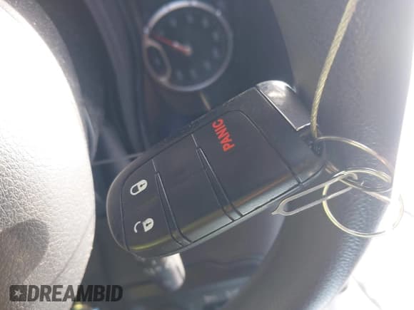 ✅ 2017 Jeep Renegade Sport • VIN: ZACCJAAH3HPF00275 • Lot: 41353370. Wystawiony na IAAI z przebiegiem 134 479 mil. Bezpłatny archiwum sprzedaży aukcyjnych z USA i szczegółowy raport historii pojazdu na DreamBid. Zdjęcie 11.