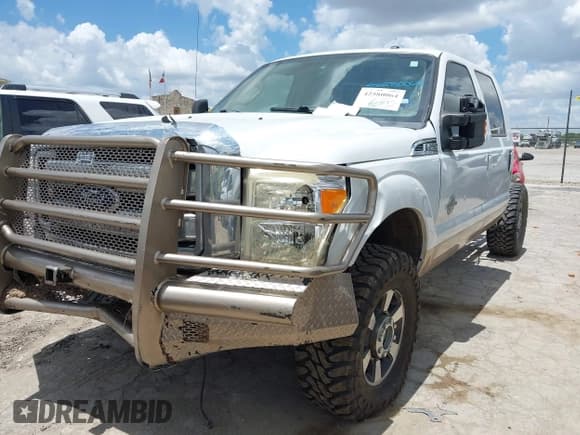 ✅ 2014 Ford F-250 XL • VIN: 1FT7W2BT3EEA55200 • Lot: 42580064. Listed on IAAI with 164,710 mi. Free auction sales archive from the USA and detailed vehicle history report at DreamBid. Image 6.
