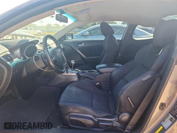 ✅ 2011 Hyundai Genesis Coupe • VIN: KMHHT6KD2BU053691 • Lot: 81136995. Listed on Copart with Not provided. Free auction sales archive from the USA and detailed vehicle history report at DreamBid. Image 7.
