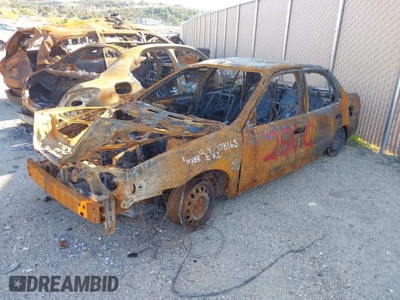 ✅ 1999 Toyota Corolla VE • VIN: 1NXBR12E4XZ178165 • Lot: 41367780. Listed on IAAI with Not provided. Free auction sales archive from the USA and detailed vehicle history report at DreamBid. Image 2.