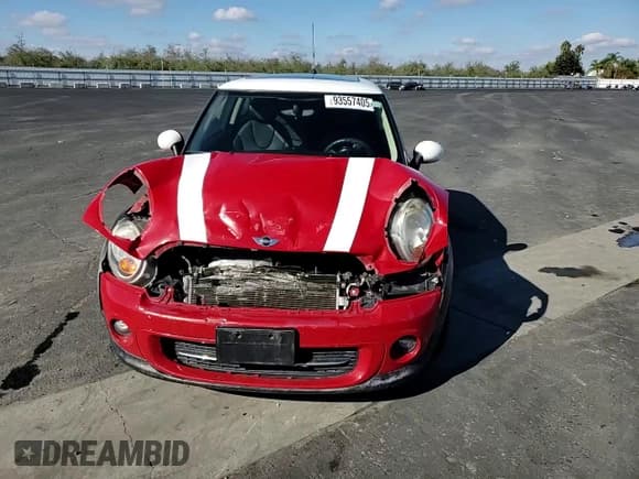 ✅ 2012 MINI Hardtop • VIN: WMWSU3C56CT540863 • Lot: 93557405. Wystawiony na Copart z przebiegiem 177 467 mil. Bezpłatny archiwum sprzedaży aukcyjnych z USA i szczegółowy raport historii pojazdu na DreamBid. Zdjęcie 14.