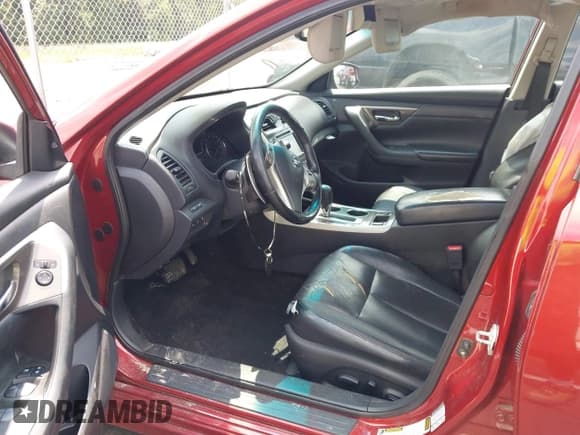 ✅ 2014 Nissan Altima SL • VIN: 1N4BL3AP3EC116818 • Lot: 43020618. Listed on IAAI with 140,829 mi. Free auction sales archive from the USA and detailed vehicle history report at DreamBid. Image 5.