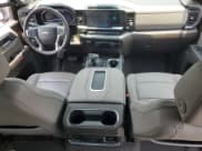 ✅ 2022 Chevrolet Silverado 1500 LTZ • VIN: 1GCPAEED2NZ612174 • Lot: 59254895. Wystawiony na Copart z przebiegiem 21 164 mil. Bezpłatny archiwum sprzedaży aukcyjnych z USA i szczegółowy raport historii pojazdu na DreamBid. Zdjęcie 8.