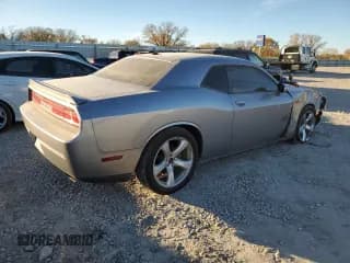 ✅ 2014 Dodge Challenger Shaker • VIN: 2C3CDYBT5EH257623 • Lot: 81922954. Wystawiony na Copart z przebiegiem 124 118 mil. Bezpłatny archiwum sprzedaży aukcyjnych z USA i szczegółowy raport historii pojazdu na DreamBid. Zdjęcie 3.
