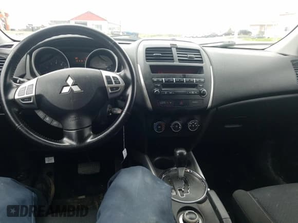 ✅ 2011 Mitsubishi Outlander Sport SE • VIN: JA4AJ3AU7BZ608269 • Lot: 57117035. Wystawiony na Copart z przebiegiem 157 928 mil. Bezpłatny archiwum sprzedaży aukcyjnych z USA i szczegółowy raport historii pojazdu na DreamBid. Zdjęcie 8.