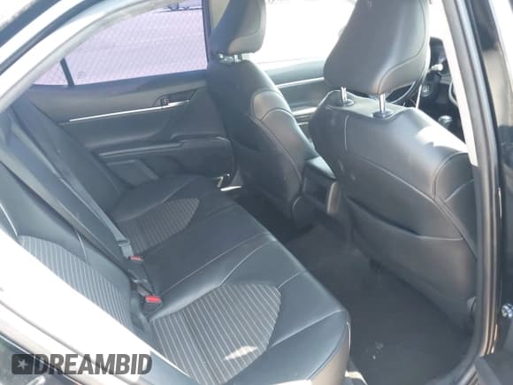 ✅ 2021 Toyota Camry SE • VIN: 4T1G11AK8MU560960 • Lot: 43407795. Listed on IAAI with 115,652 mi. Free auction sales archive from the USA and detailed vehicle history report at DreamBid. Image 8.