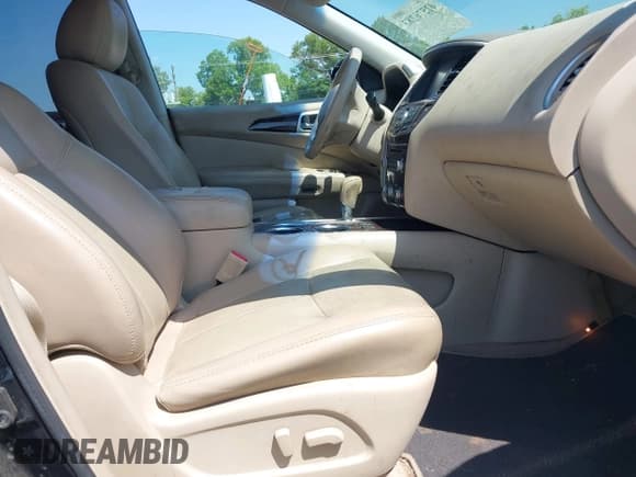 ✅ 2014 Nissan Pathfinder SV • VIN: 5N1AR2MN2EC704326 • Lot: 42576283. Listed on IAAI with 168,074 mi. Free auction sales archive from the USA and detailed vehicle history report at DreamBid. Image 5.