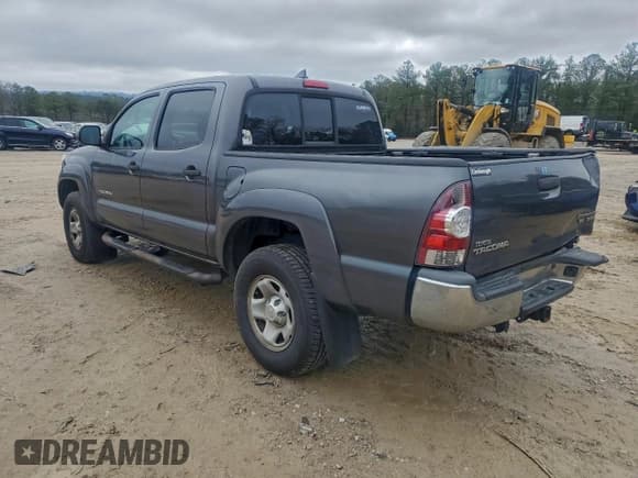 ✅ 2014 Toyota Tacoma PreRunner • VIN: 5TFJU4GN4EX051372 • Lot: 95081615. Listed on Copart with 177,431 mi. Free auction sales archive from the USA and detailed vehicle history report at DreamBid. Image 2.
