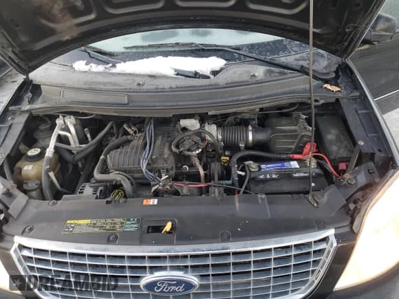 ✅ 2006 Ford Freestar • VIN: 2FMZA56206BA34095 • Лот: 89177595. Опубликован ранее на Copart с пробегом 215 823 миль. Бесплатный доступ к архиву аукционных продаж из США и подробный отчёт об истории автомобиля на DreamBid. Изображение 12.