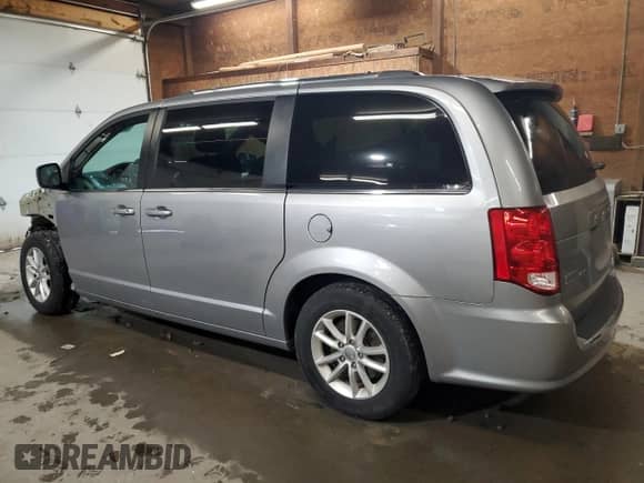 2018 Dodge Grand Caravan SXT z VIN 2C4RDGCG0JR205709, wystawiony jako Copart lot #90036005 z przebiegiem 83 321 mil mil oraz Szkoda całkowita • Salvage title. Historia ofert i sprzedaży dostępna na DreamBid. Obrazek 2.