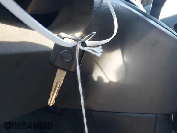 ✅ 2013 Nissan NV200 SV • VIN: 3N6CM0KN1DK697250 • Лот: 41519653. Опубликован ранее на IAAI с пробегом 200 379 миль. Бесплатный доступ к архиву аукционных продаж из США и подробный отчёт об истории автомобиля на DreamBid. Изображение 11.