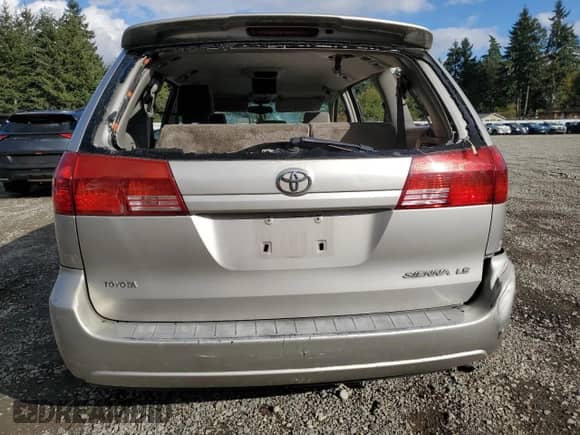 2005 Toyota Sienna LE z VIN 5TDZA23C25S327722, wystawiony jako Copart lot #81860835 z przebiegiem Nie podano mil oraz Szkoda całkowita • Salvage title. Historia ofert i sprzedaży dostępna na DreamBid. Obrazek 6.