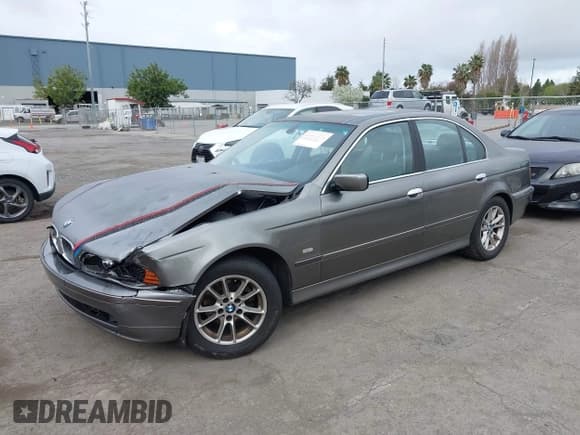✅ 2003 BMW 5 Series 525i • VIN: WBADT43473G023282 • Lot: 41872368. Listed on IAAI with 244,490 mi. Free auction sales archive from the USA and detailed vehicle history report at DreamBid. Image 2.