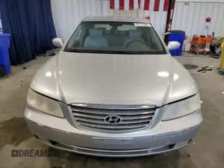 2007 Hyundai Azera SE z VIN KMHFC46F57A243839, wystawiony jako Copart lot #47177895 z przebiegiem 271 350 mil mil oraz Szkoda całkowita • Salvage title. Historia ofert i sprzedaży dostępna na DreamBid. Obrazek 5.