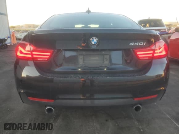 ✅ 2018 BMW 4 Series 440i • VIN: WBA4J5C53JBF07273 • Lot: 71901715. Wystawiony na Copart z przebiegiem 81 733 mil. Bezpłatny archiwum sprzedaży aukcyjnych z USA i szczegółowy raport historii pojazdu na DreamBid. Zdjęcie 6.
