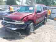 2001 Chevrolet Tahoe LT z VIN 1GNEK13T01R220304, wystawiony jako IAAI lot #42322561 z przebiegiem 139 197 mil mil oraz . Historia ofert i sprzedaży dostępna na DreamBid. Obrazek 2.